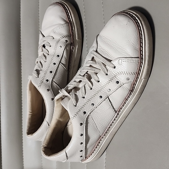 CROWN VINTAGE Kalinda Sneakers Size 7 Studs Chunky Bone Ivory Leather - Picture 4 of 13